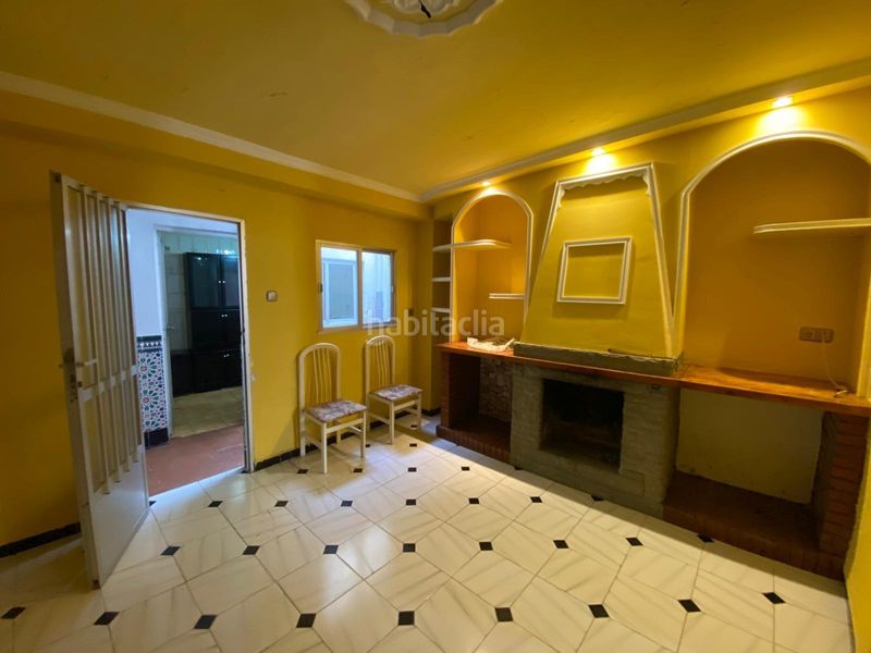 Foto dc987b40-7a48-42ea-b5b0-c2d9d188bf18. Casa adossada a Olvera