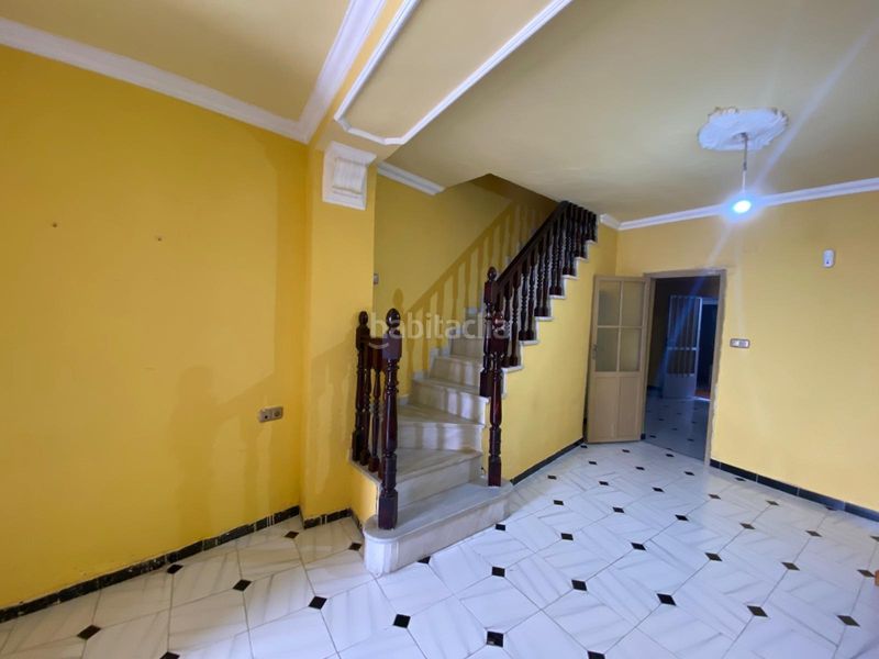 Foto ed3ab895-15df-41d6-ab04-4c283e4db148. Casa adossada a Olvera