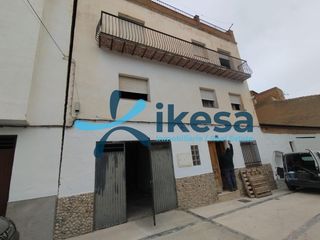House in Quesada. Venta de casa en quesada, jaén