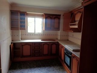 Casa adossada a Castillo de Locubín