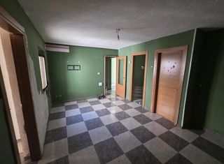 Pis  Calle seneca 69. Venta de piso en hinojosa del duque córdoba.