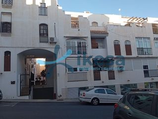 Piccolo appartamento in Aguadulce Norte. Oportunidad única amplio apartamento en aguadulce, almería