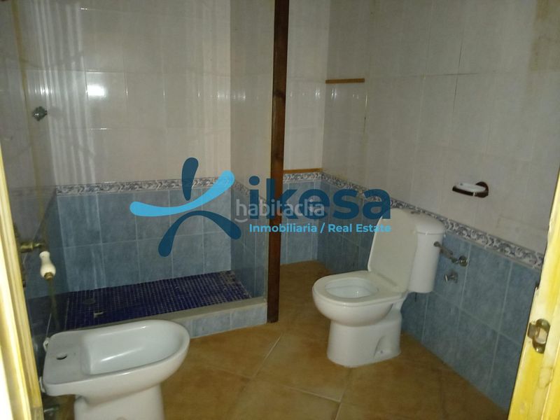 Foto 95be802f-c981-4fea-bbe8-1cec846d35b3. Casa adossada a Almonte Almonte