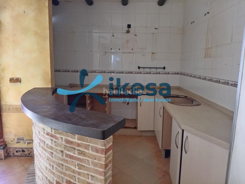 Foto b7ee2458-8381-4b79-8c95-0c4bb4ea86f0. Casa adossada a Almonte Almonte