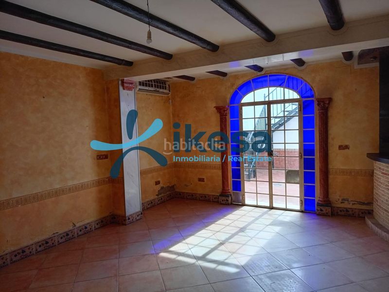 Foto d76388bd-6d76-45c2-9776-ea25dcb65000. Casa adossada a Almonte Almonte
