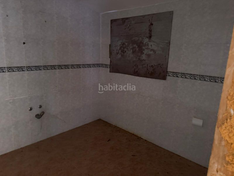 Foto 05811242-8c47-42c1-833a-5f8b7fc24c64. Casa adossada a Almendral