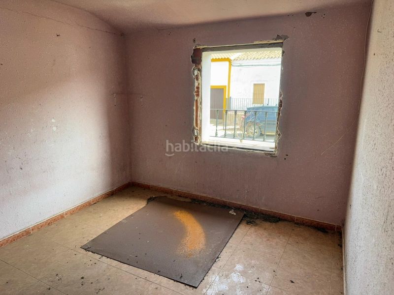 Foto aba9d6ba-9996-4e2c-bb5e-5d2df1c6e9ac. Casa adossada a Almendral