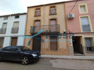 Casa adossada a Montizón. Venta de casa adosada en montizon, jaén