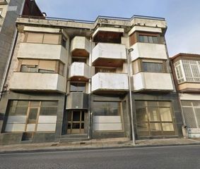Building in Calle xeral-bandeira 3. Oportunidad inversión, edificio en venta en silleda
