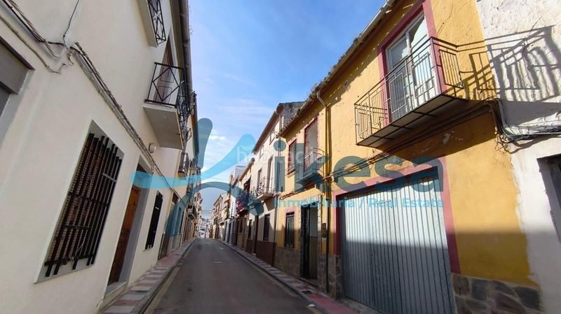 Foto da36c9e1-ba3f-42e5-8a3a-f524ac4549a8. Casa adossada a Mancha Real