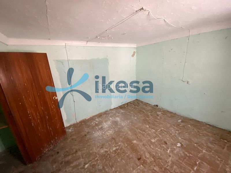 Foto db1104e5-20dd-453c-9c38-97e22cb561db. Casa adossada a Píñar