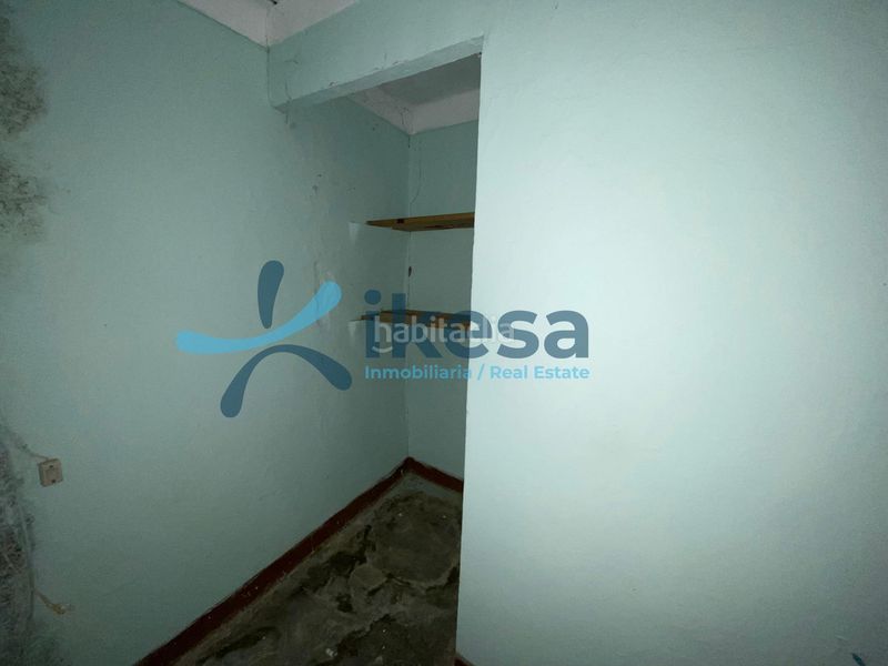 Foto f73dafa5-bc7c-482a-8729-8a772d3589de. Casa adossada a Píñar