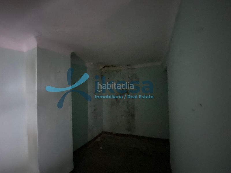 Foto ff29a70e-7d08-44f2-a814-2d938e2525d5. Casa adossada a Píñar