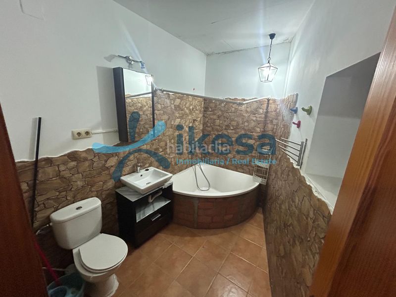 Foto b2b68ac4-8541-43dd-81a4-ebc1d59f2d65. Planta baixa a Arco Norte - Avda España Dos Hermanas