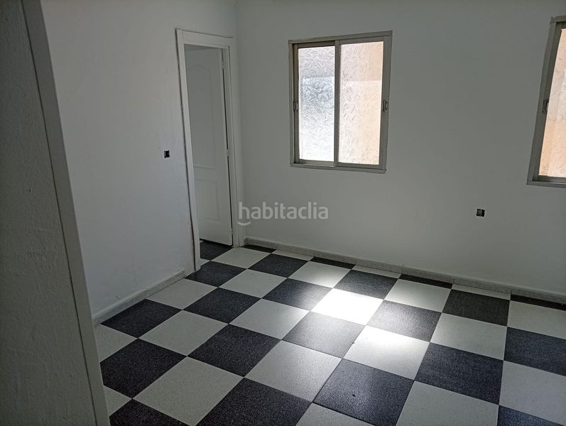 Foto df712a0d-e02a-44fd-ad31-5b21e3cb0336. Pis a San José-San Bernardo Línea de la Concepción (La)