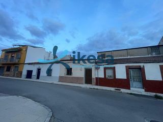 House in Arrayanes. Venta de casa en linares, jaén