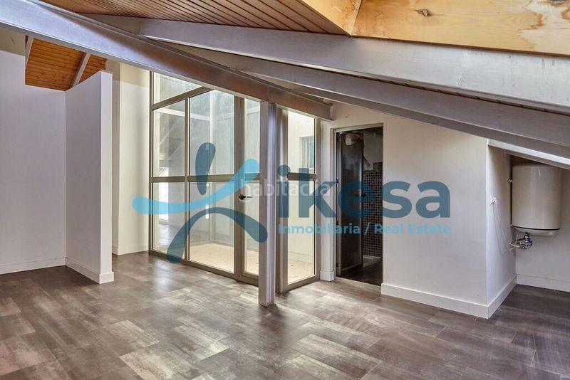 Foto f2f2b970-17a9-4c04-afb1-4d2a94da1d1a. Casa adossada a Úbeda