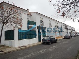 Semi detached house in Aracena. Venta de casa adosada en aracena, huelva. venta especial wow.