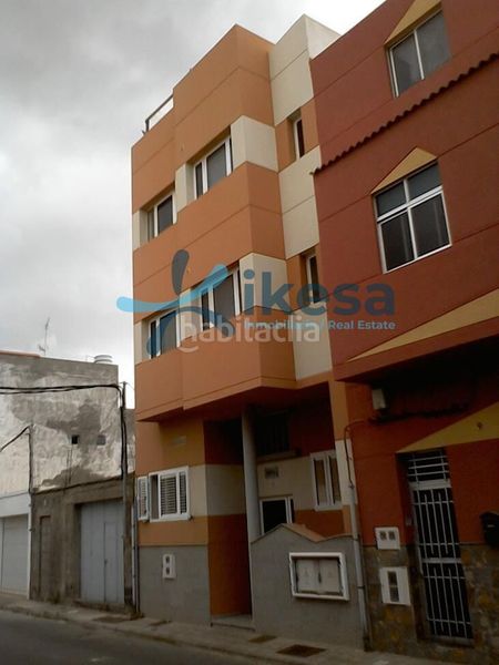 Foto 207e5ac6-b2fa-48b6-a4fb-b5dbb9f981c3. Pis a Ingenio pueblo Ingenio