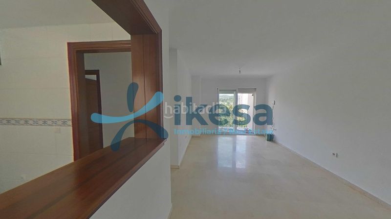 Foto 30e3955d-146e-47e2-a648-6b1e3d0606ef. Piso venta de vivienda , málaga. activo inmobiliario sin posesión, vivienda alquilada, ideal para inversores, no se puede vi en Estepona