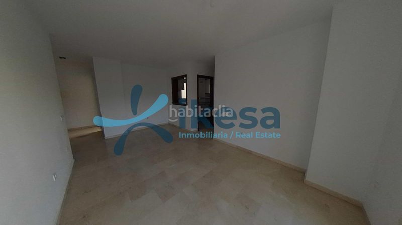 Foto 593986ec-d251-4ded-903b-99334df1d482. Piso venta de vivienda , málaga. activo inmobiliario sin posesión, vivienda alquilada, ideal para inversores, no se puede vi en Estepona