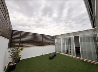 Ático en Vallesequillo. Ático con terraza en calle leones  jerez de la frontera