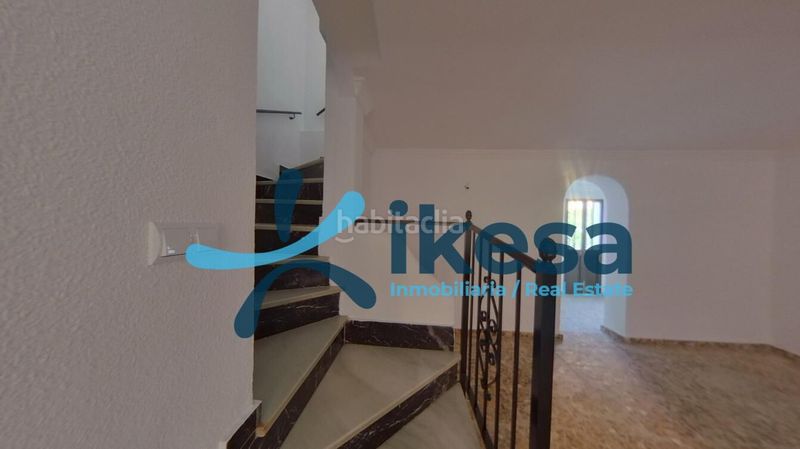 Foto 5263715b-8379-41d3-907b-bdb71525d3d7. Casa adossada a Puerto de la Duquesa Manilva