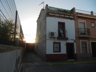 Semi detached house in Villaverde del Río. Venta de casa adosada sin posesión no visitable en villaverde de