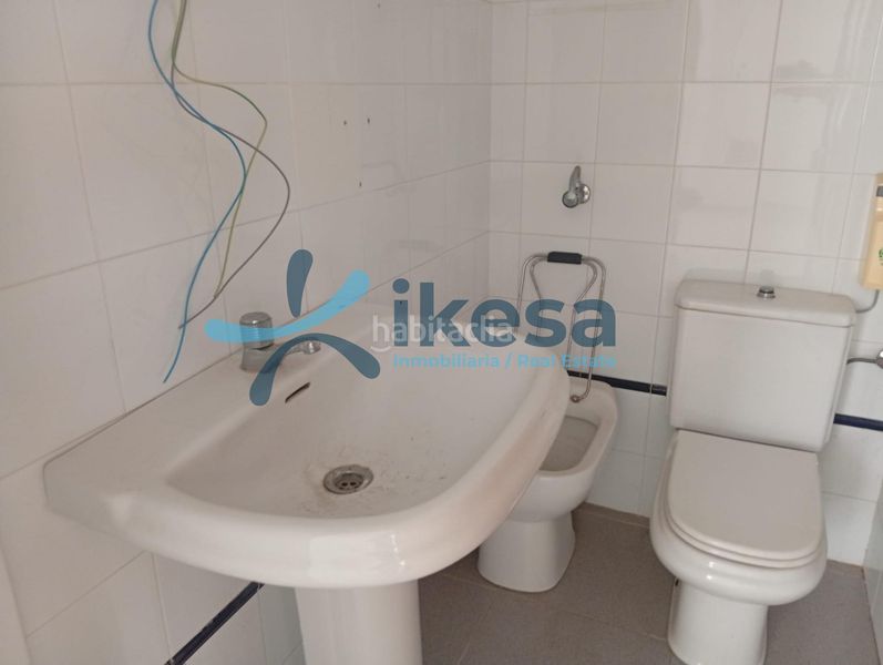 Foto e9addb46-6291-4c97-b704-ef6c91ca187c. Oficina a Dalías