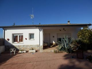 Maison à Mediona. Se vende casa en la la provincia de barcelona sin posesión