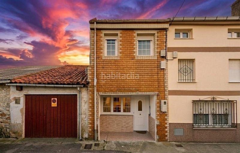 Foto 4bd42b05-4614-42df-81ec-46f531ac2fe2. Casa adossada a Alisal - San Román Santander