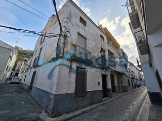 Casa a schiera in Loja. Se vende adosado en la localidad de loja