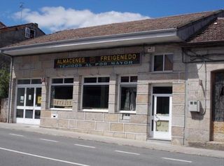 Local Comercial a Calle conde vallellano 30. Local en venta en maside