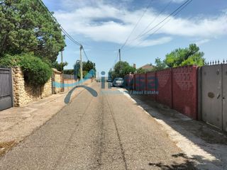 Chalet à Almodóvar del Río. Venta de casa independiente sin posesión no visitable en urbaniz
