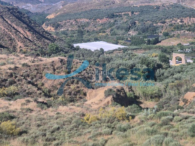 Foto 5b100d2d-415f-4f6a-8d52-9794438487e3. Finca rústica a Ugíjar