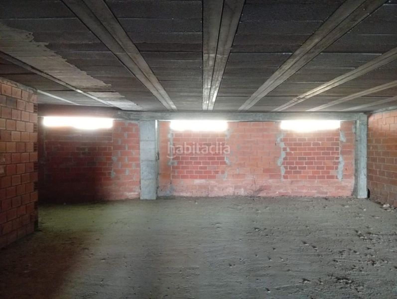 Foto 8f39d227-e400-4fe0-976c-46f258e78c0f. Local comercial a Sarria