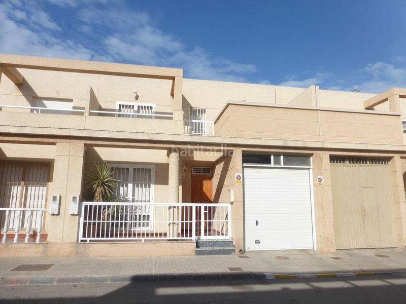 Foto cbea6060-aa24-4337-a193-d26a5b7011e4. Casa adossada amb aparcament a Balerma Ejido (El)