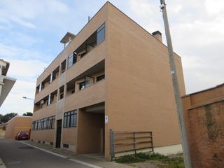 Pis a Casetas-Villarrapa. Venta de piso  trastero  2 pk sin posesión no visitable en zarag