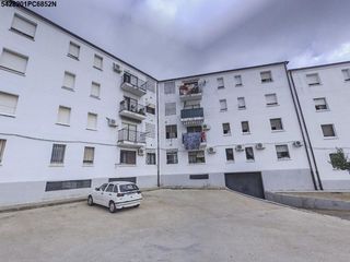 Flat in Olivenza. Venta de piso en badajoz sin posesión