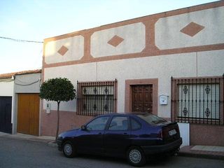 Haus in Albuera (La). Venta de casa en badajoz sin posesión