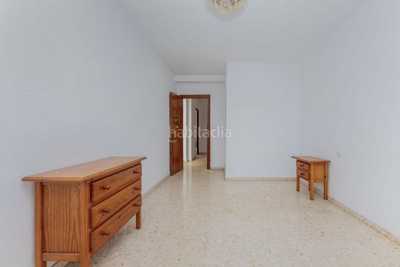 Foto be5df5d0-4818-4bea-9ef7-8160d0ba05f2. Pis a Cantillana