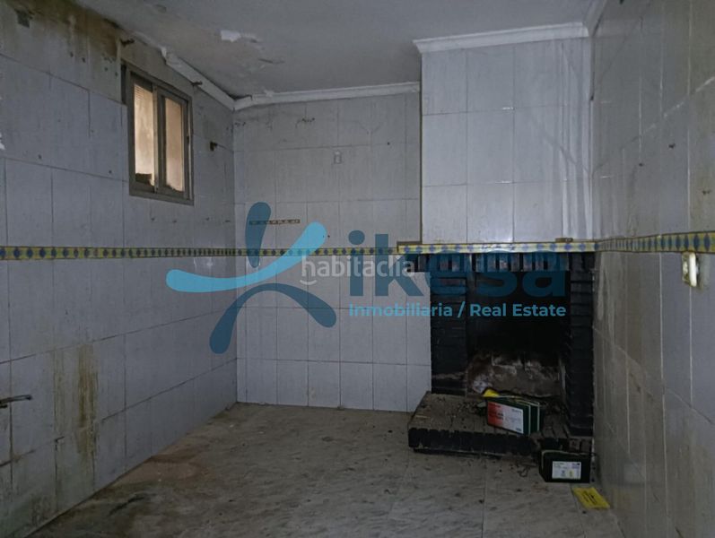 Foto 141f7db6-7004-45e4-bb1c-7a4431e40a07. Casa adossada a Martos