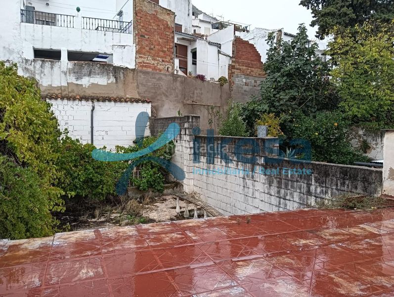 Foto 8815f402-33a4-4459-af83-9d1d0e8d0e00. Casa adossada a Martos