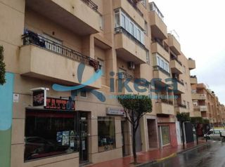 Geschäftsraum in Plaza de la Luz. Se vende local en la localidad de el ejido sin posesión