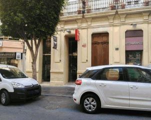 Local Comercial a Centro. Se vende local comercial en almería sin posesión