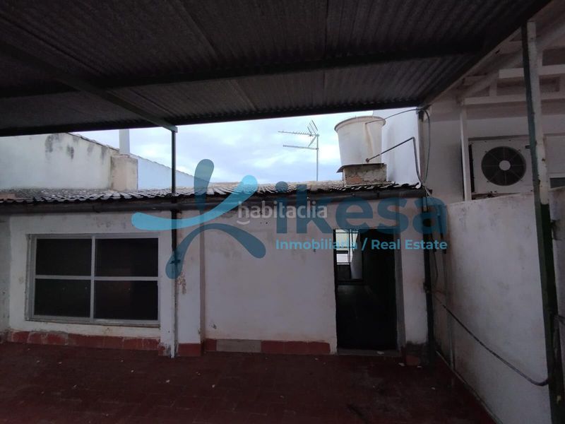 Foto d999c911-f147-46a5-a8ae-88aa40b33135. Pis amb aparcament a Torreperogil
