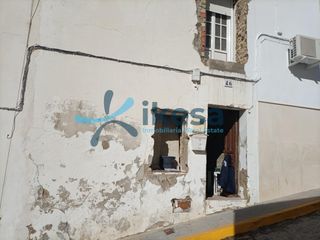 Maison jumelée à Coronil (El). Casa adosada para reformar en el coronil  sevilla