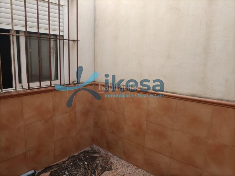 Foto aa9dfe46-26a7-4e68-99c4-bd89a89398b9. Casa adossada a Coronil (El)