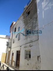 Casa in Torres. Venta de casa en torres, jaén. para reforma intregral.