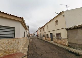 Masia a Quintanar de la Orden. Unifamiliar en venta en quintanar de la orden toledo. sin posesi